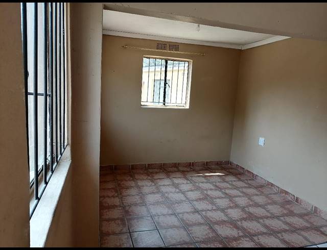 1 bed property to rent in MONDEOR